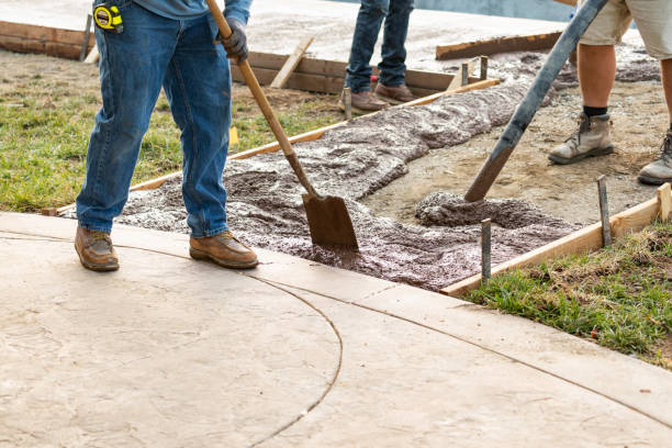 Best Concrete Sidewalk Installation  in El Cerro, NM